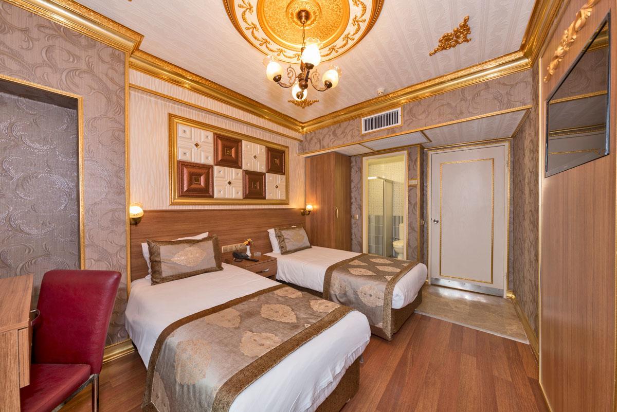 Version Hotel Istanbul Bagian luar foto
