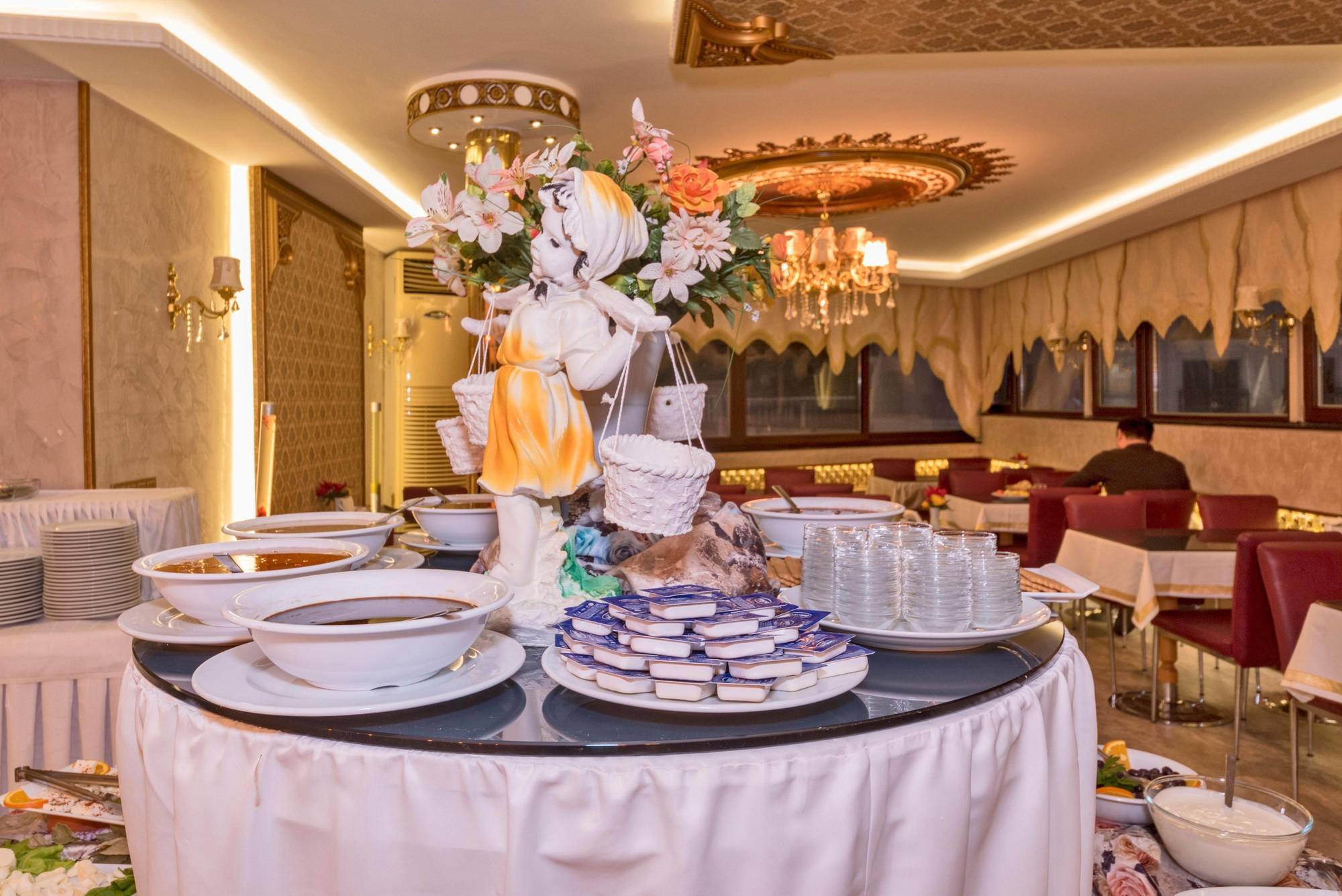 Version Hotel Istanbul Bagian luar foto