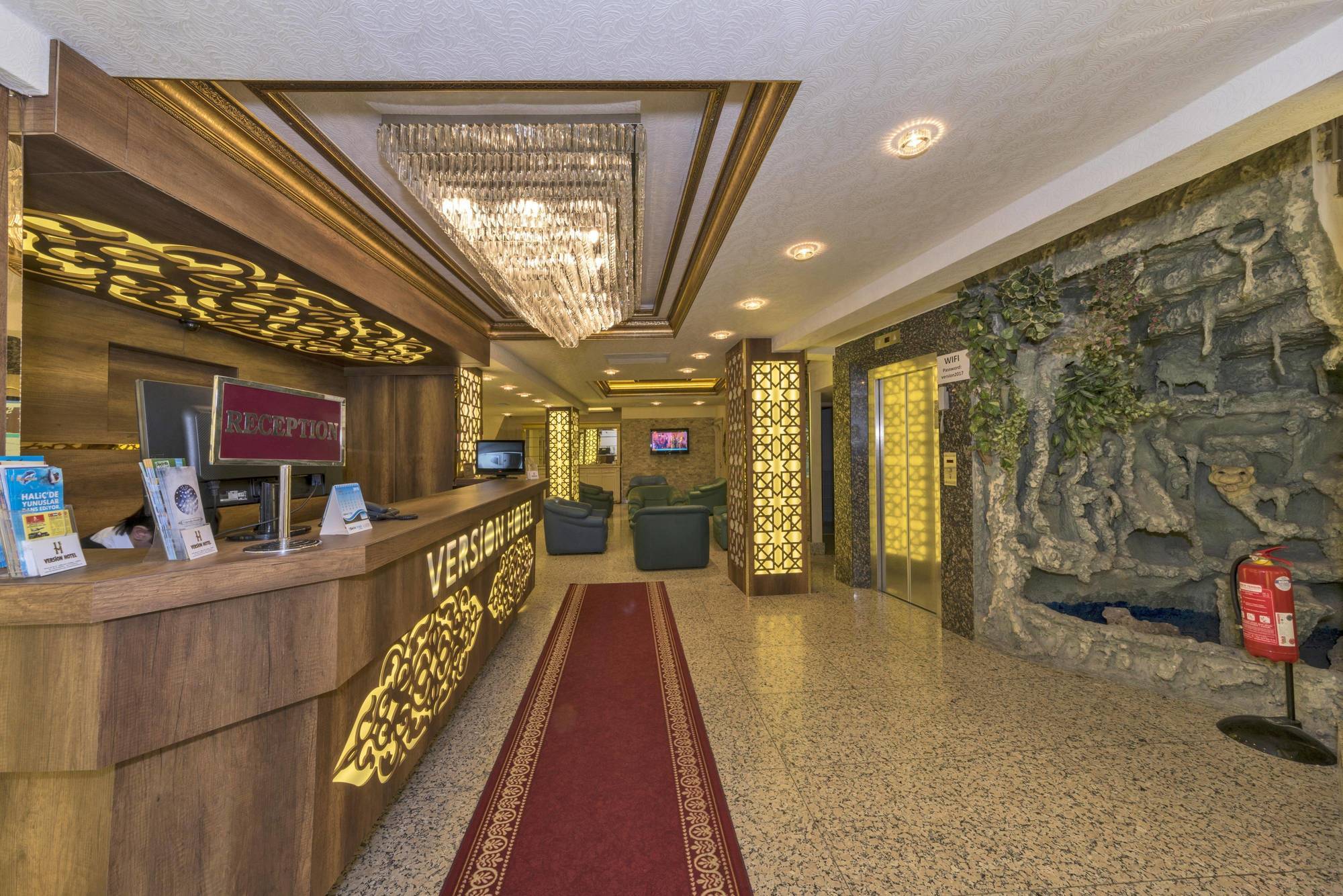 Version Hotel Istanbul Bagian luar foto